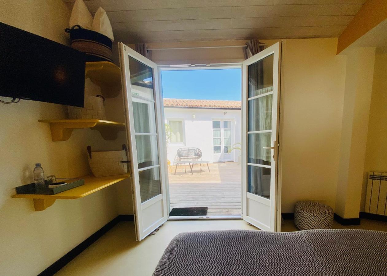 Hotel Le Clocher อาร์-ซอง-เร ภายนอก รูปภาพ