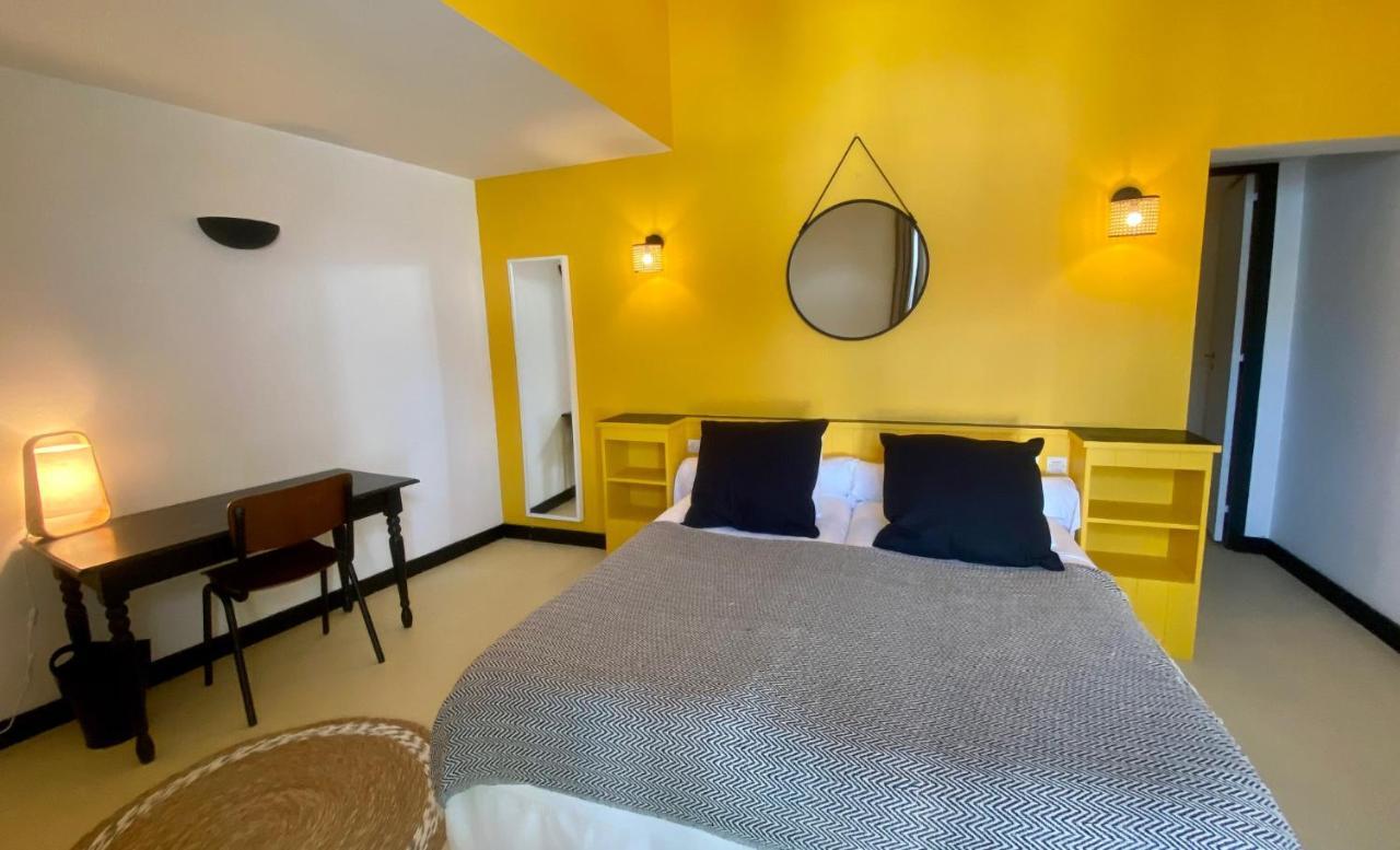 Hotel Le Clocher อาร์-ซอง-เร ภายนอก รูปภาพ