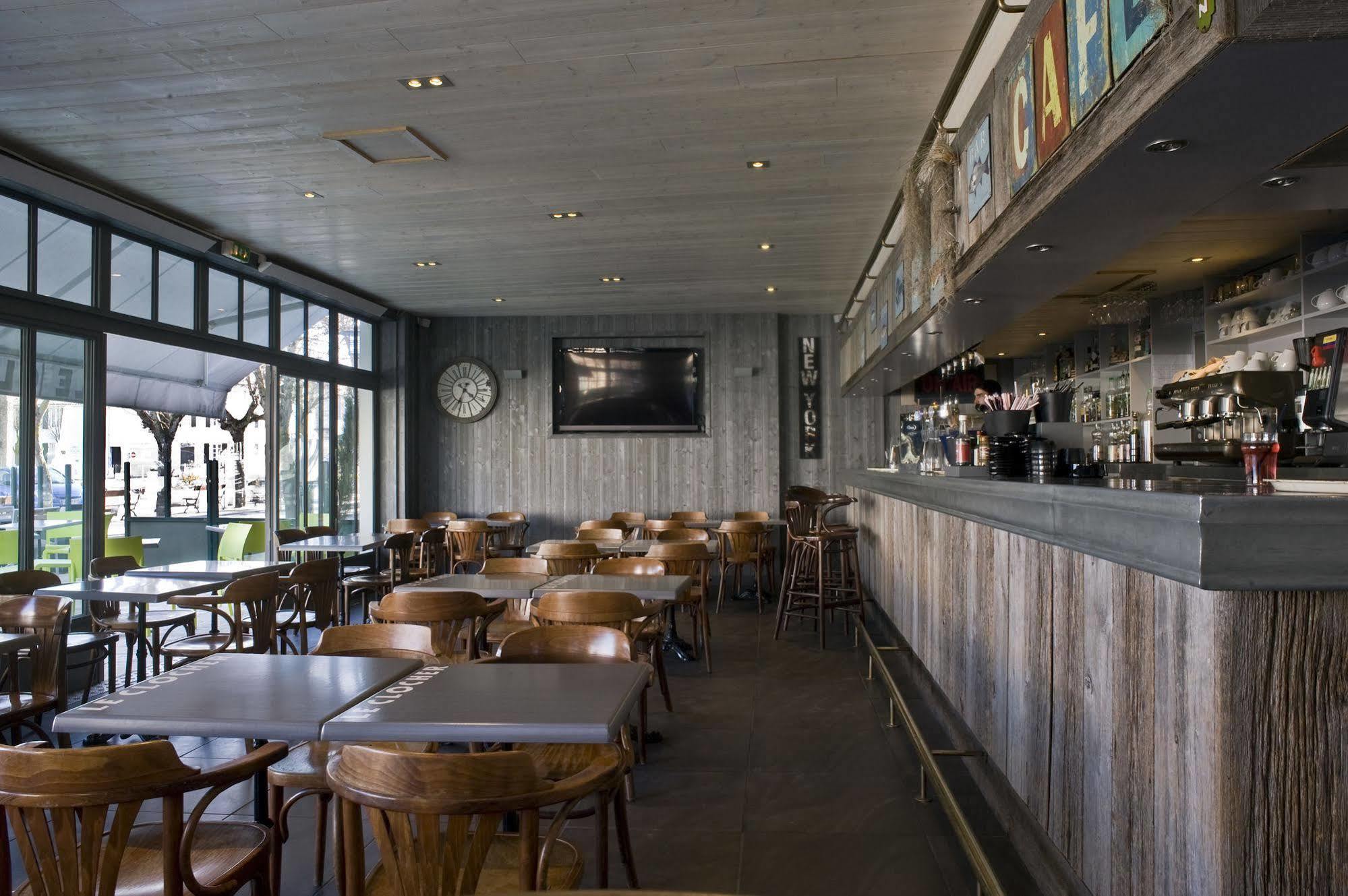 Hotel Le Clocher อาร์-ซอง-เร ภายนอก รูปภาพ